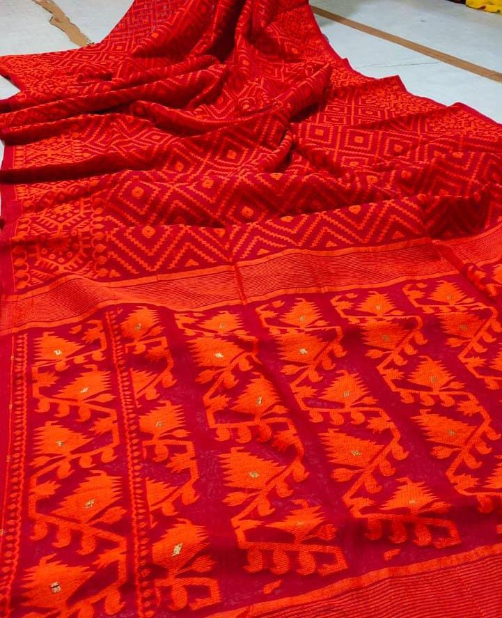 Dhakai Jamdani saree